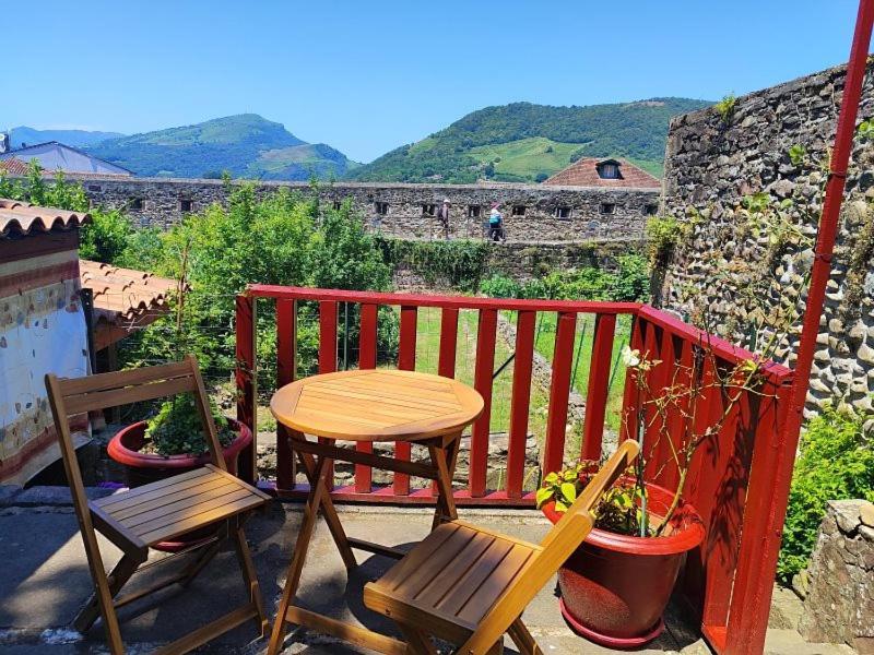 L'Auberge Du Pelerin - St Jean Pied De Port سان جان بييه دو بور المظهر الخارجي الصورة